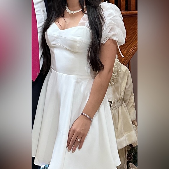 Amanda Uprichard - Lovely Dress - Picture 2 of 5